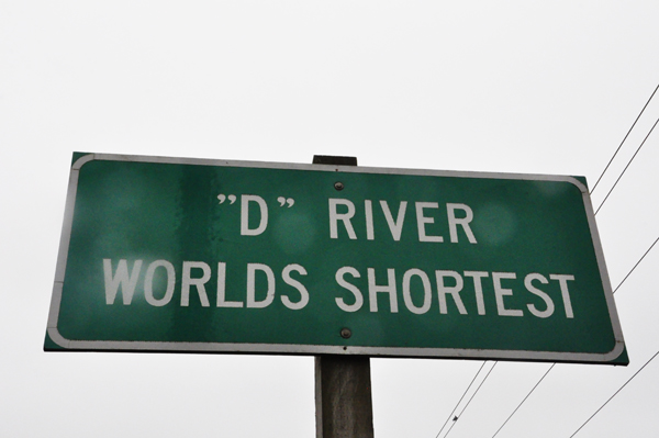 D River - shortest river in the world